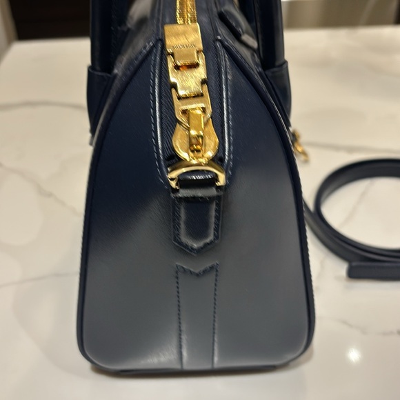 Givenchy Mini Antigona - Picture 4 of 8